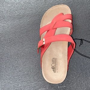 Cliffs by White Mountain